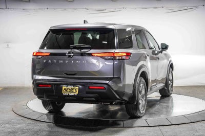 Nissan Pathfinder S 2024