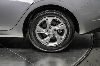 Hyundai Elantra SE 2021
