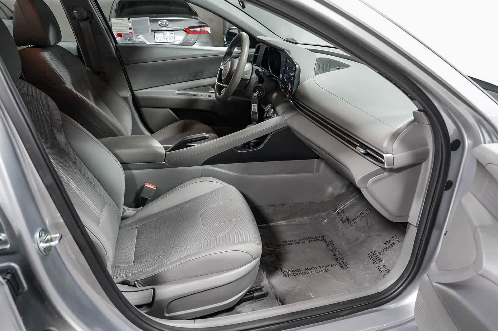 Hyundai Elantra SE 2021