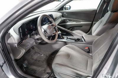 Hyundai Elantra SE 2021