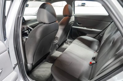 Hyundai Elantra SE 2021