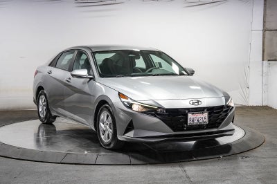 Hyundai Elantra SE 2021
