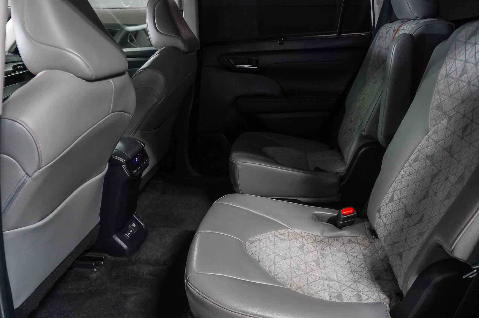 Toyota Highlander Hybrid Edición Bronce 2023