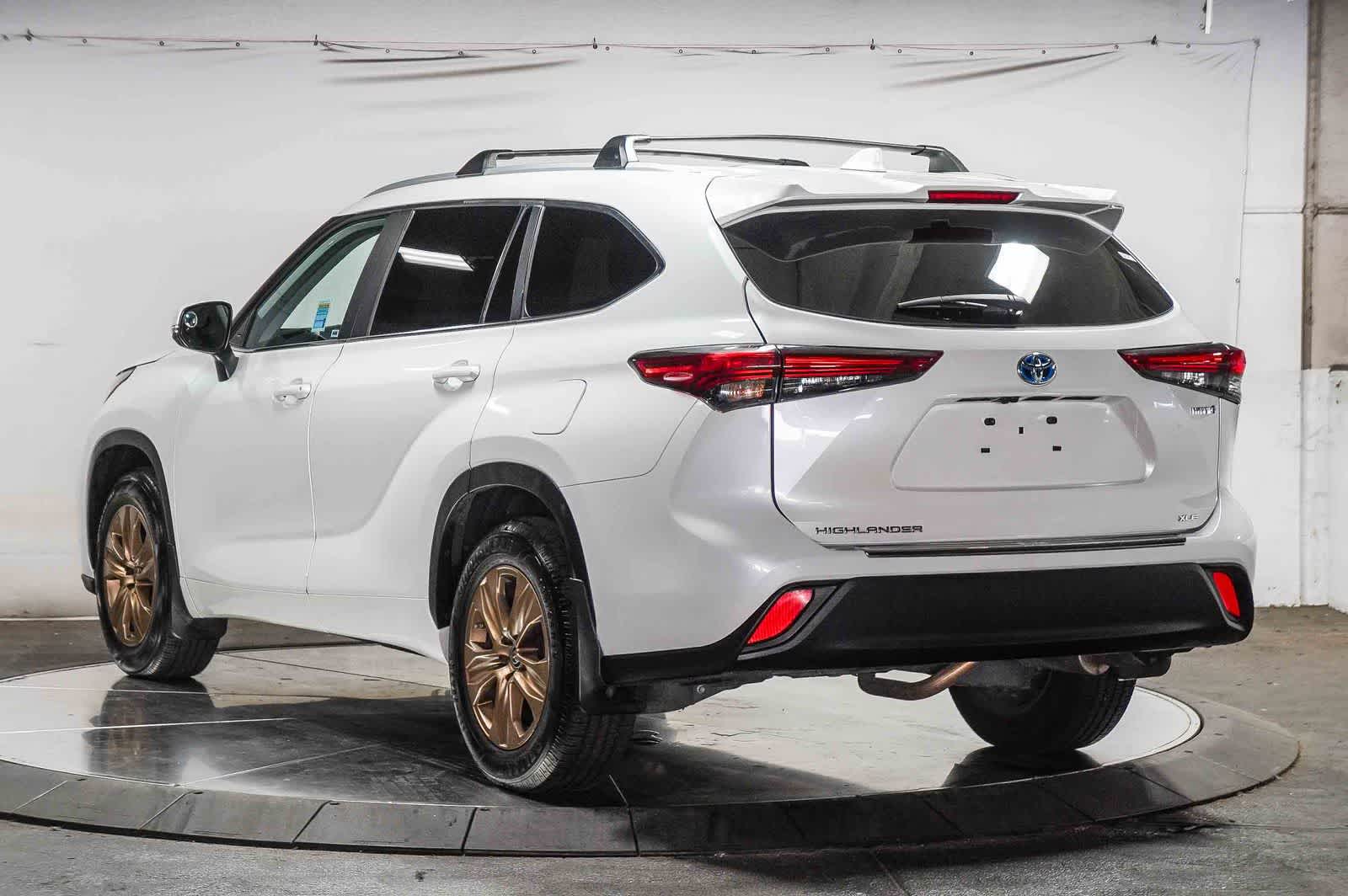 Toyota Highlander Hybrid Edición Bronce 2023