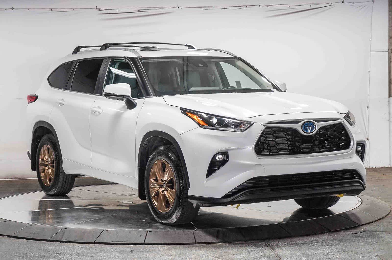 Toyota Highlander Hybrid Edición Bronce 2023