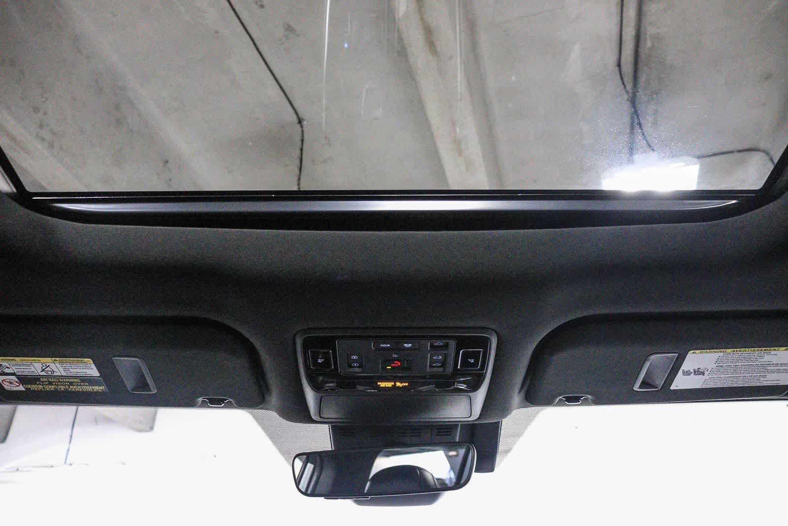Toyota Grand Highlander Hybrid Nightshade Edition 2025