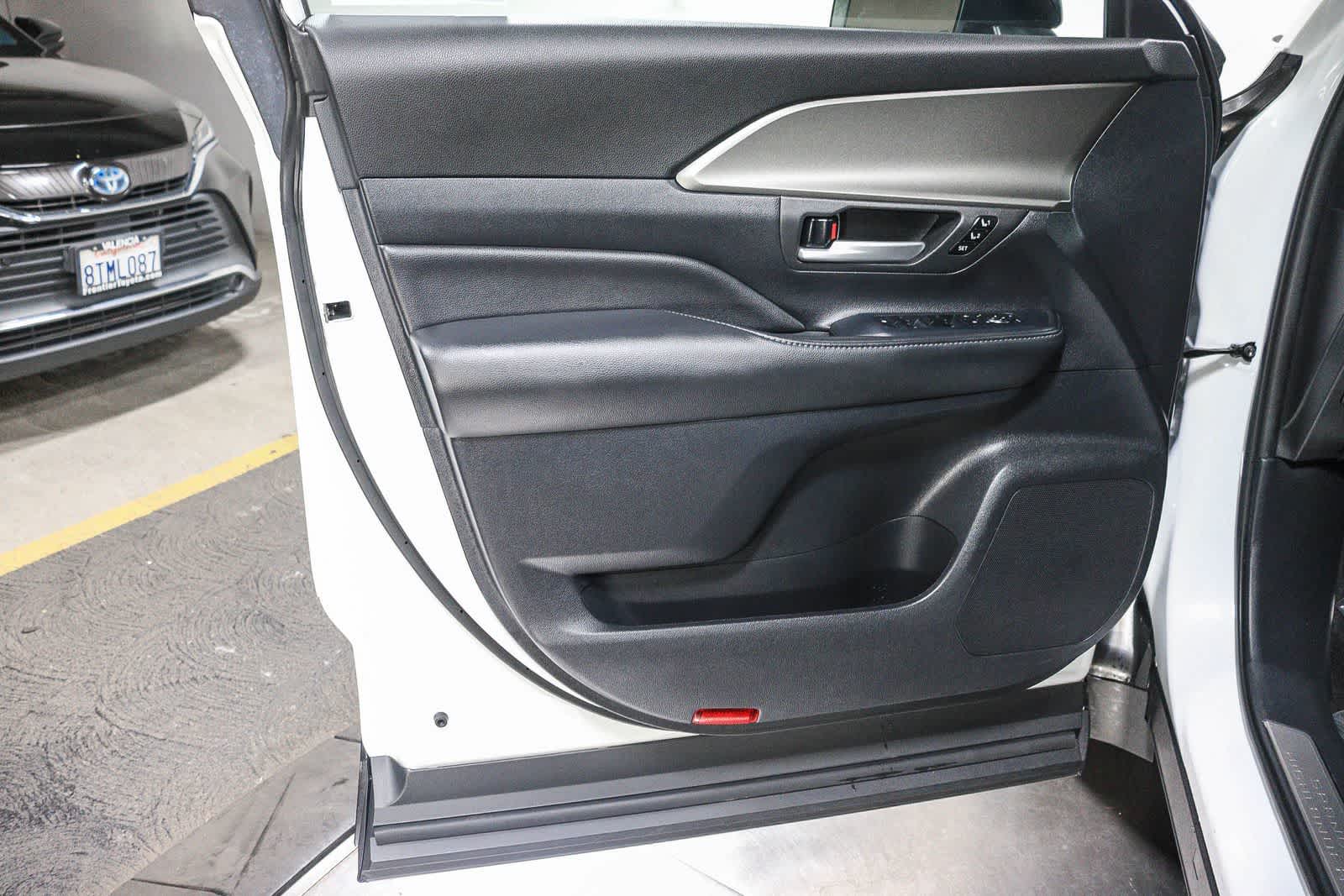 Toyota Grand Highlander Hybrid Nightshade Edition 2025
