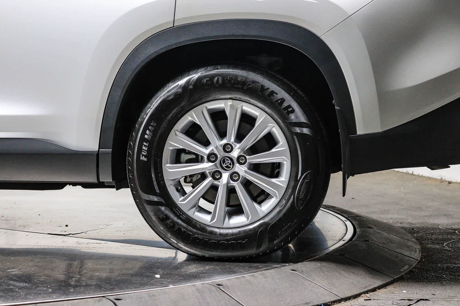 Toyota Grand Highlander Hybrid XLE 2025