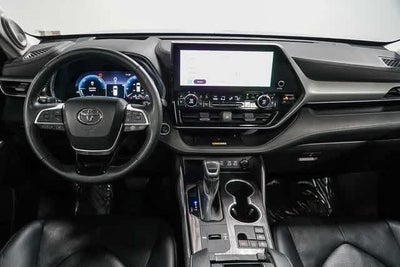 Toyota Highlander Hybrid Platinum 2023