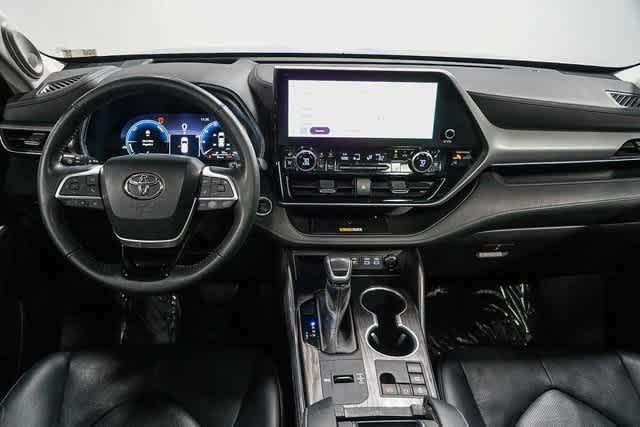 Toyota Highlander Hybrid Platinum 2023