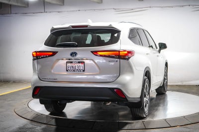 Toyota Highlander Hybrid XLE 2021