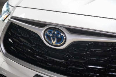 Toyota Highlander Hybrid XLE 2021