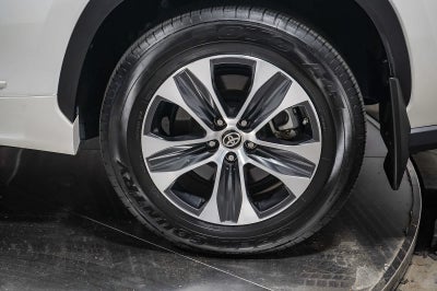 Toyota Highlander Hybrid XLE 2021