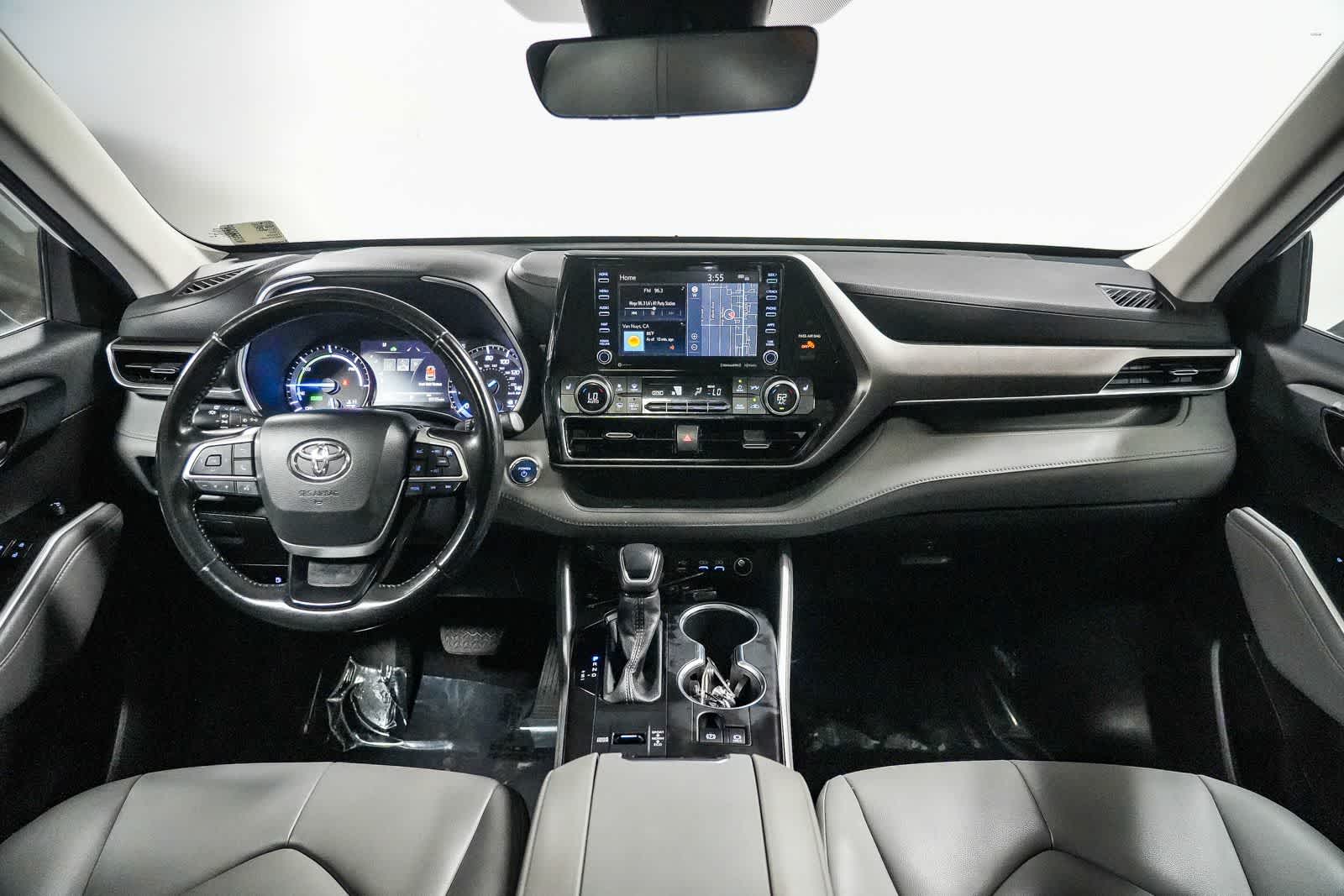 Toyota Highlander Hybrid XLE 2022
