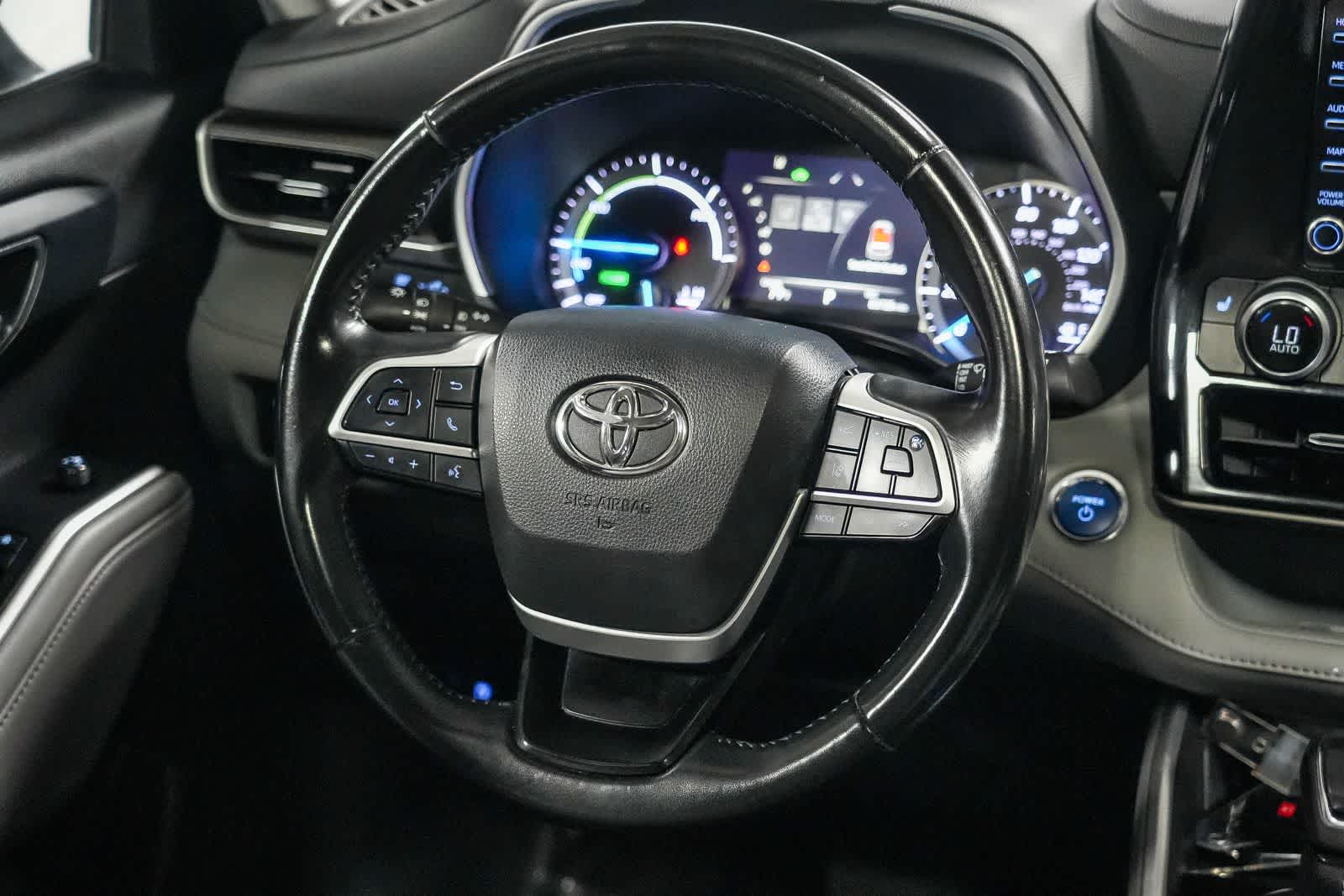 Toyota Highlander Hybrid XLE 2022