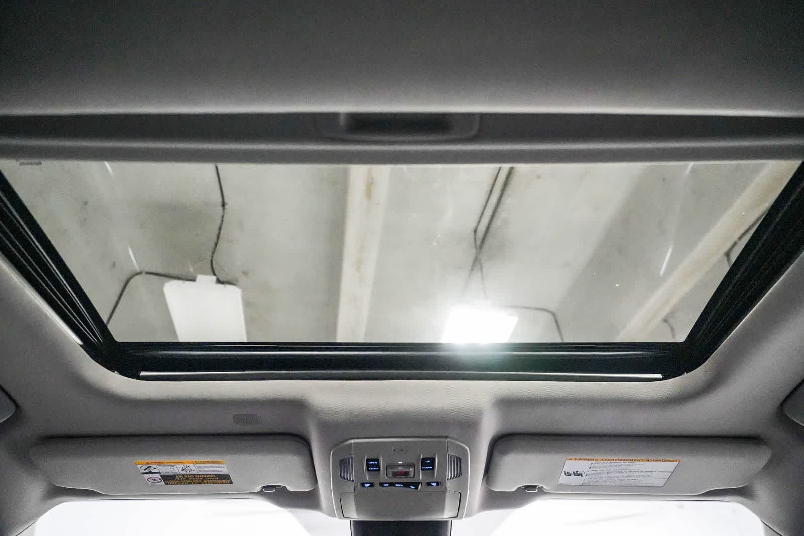 Toyota Highlander Hybrid XLE 2022