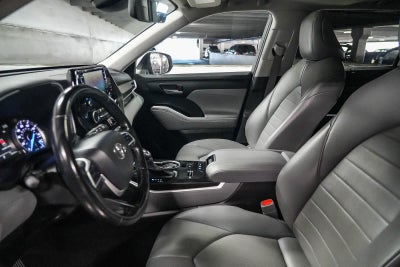 Toyota Highlander Hybrid XLE 2022