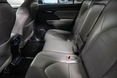 Toyota Highlander Hybrid XLE 2022