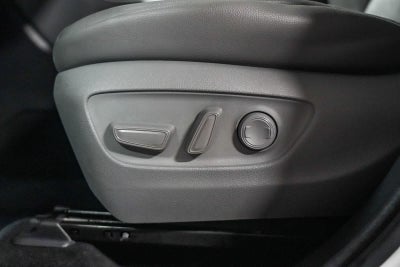 Toyota Highlander Hybrid XLE 2022