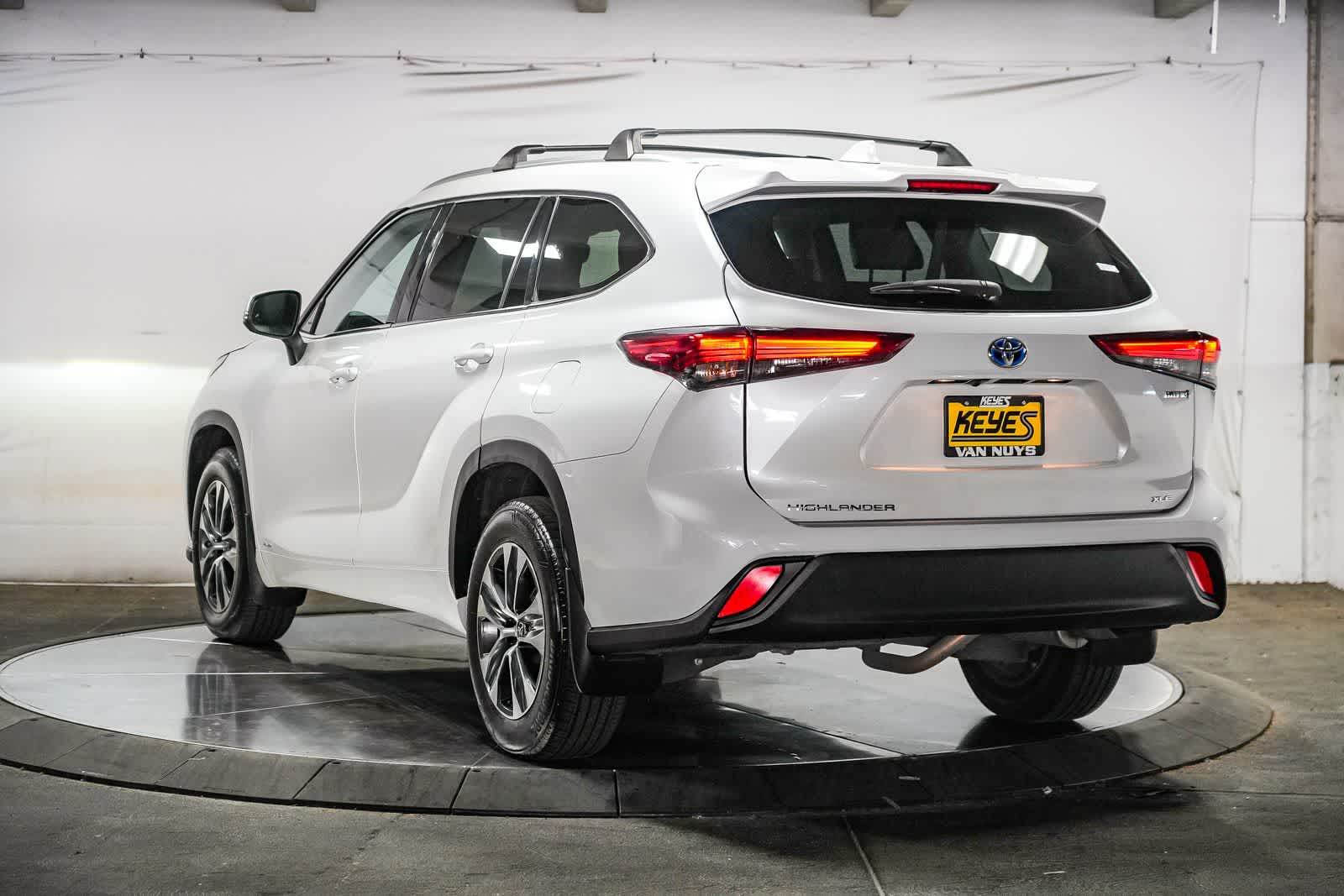 Toyota Highlander Hybrid XLE 2022
