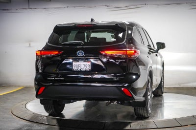 Toyota Highlander Hybrid XLE 2022