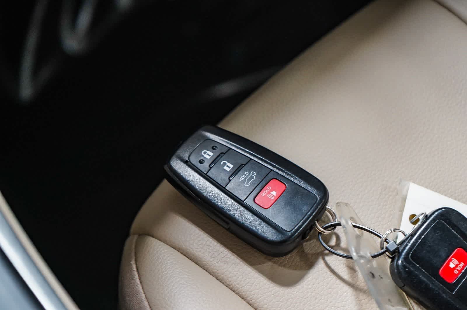 Toyota Highlander Hybrid XLE 2022