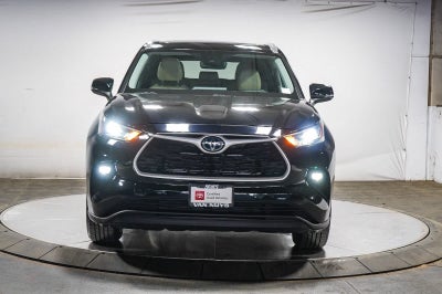 Toyota Highlander Hybrid XLE 2022