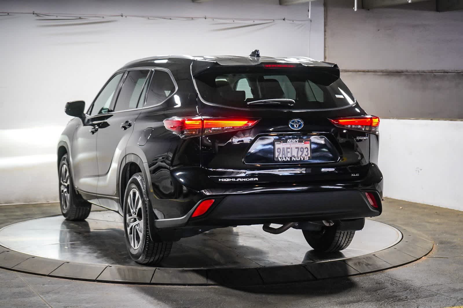 Toyota Highlander Hybrid XLE 2022