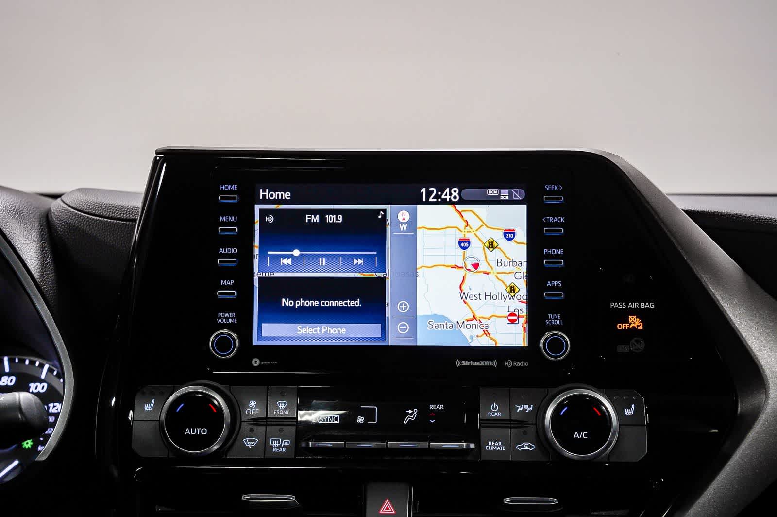 Toyota Highlander XLE 2022