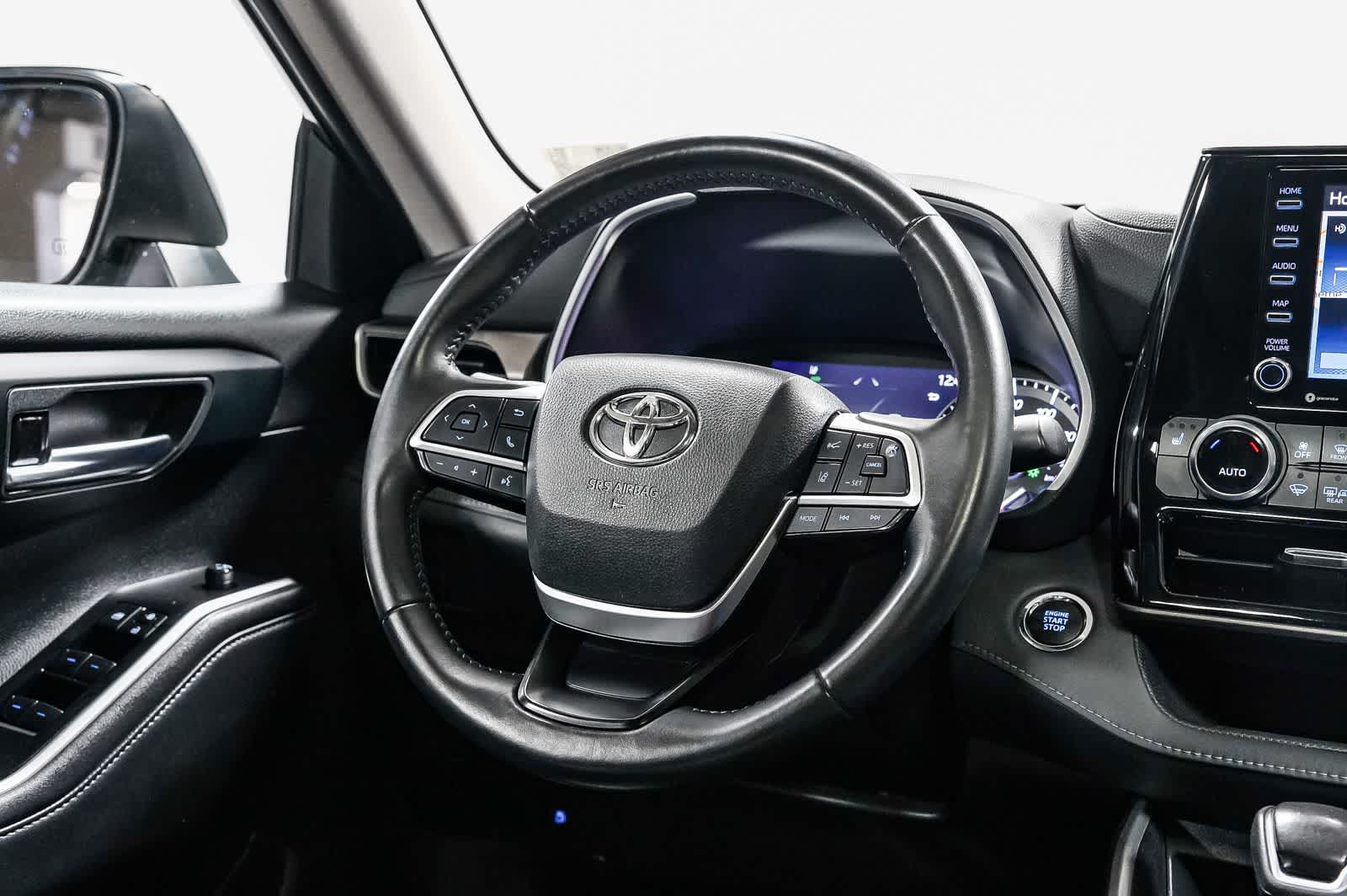 Toyota Highlander XLE 2022