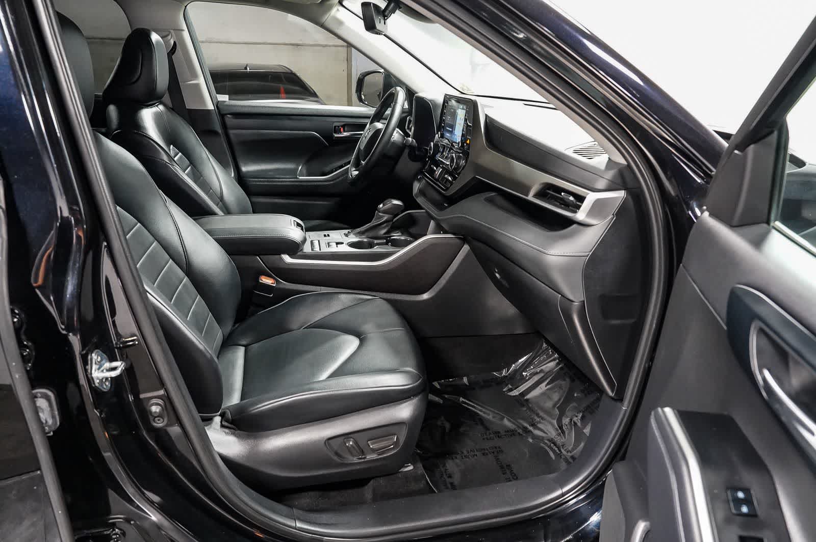 Toyota Highlander XLE 2022