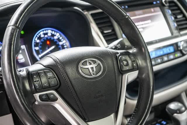 Toyota Highlander XLE 2015