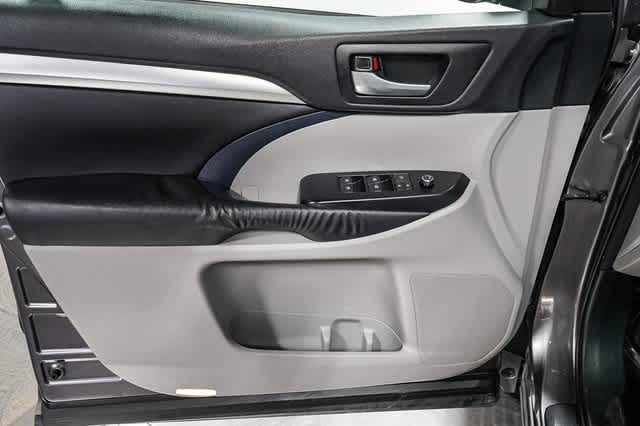 Toyota Highlander XLE 2015