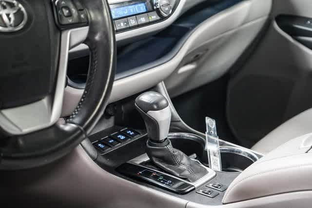 Toyota Highlander XLE 2015