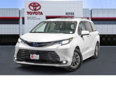 Toyota Sienna XLE 2023