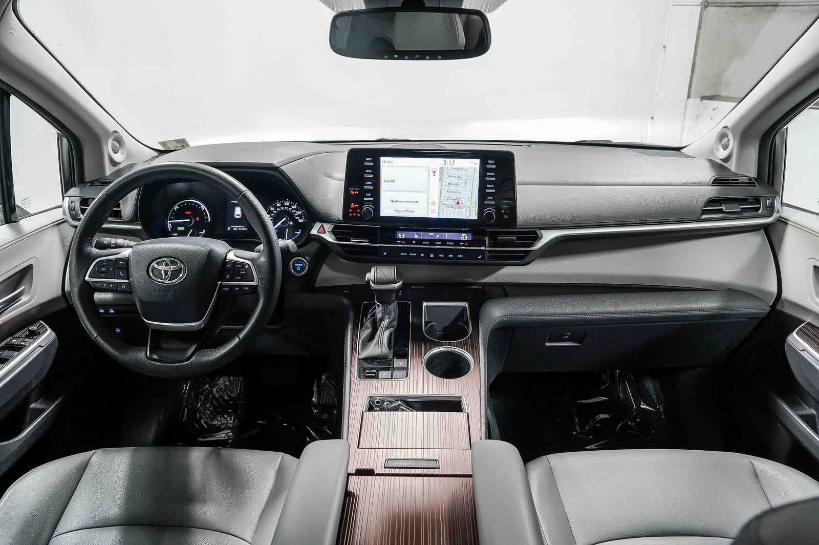 Toyota Sienna XLE 2023