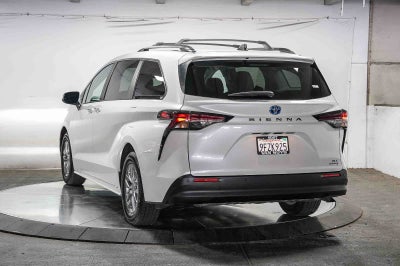 Toyota Sienna XLE 2023