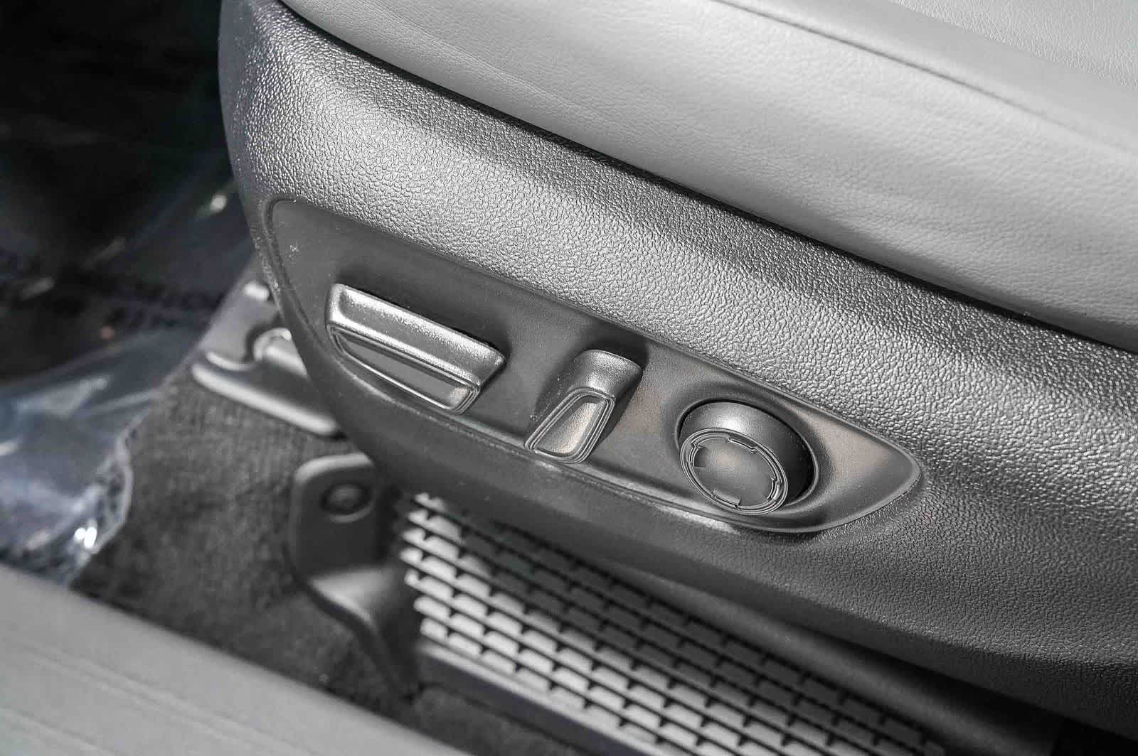 Toyota Sienna XLE 2023