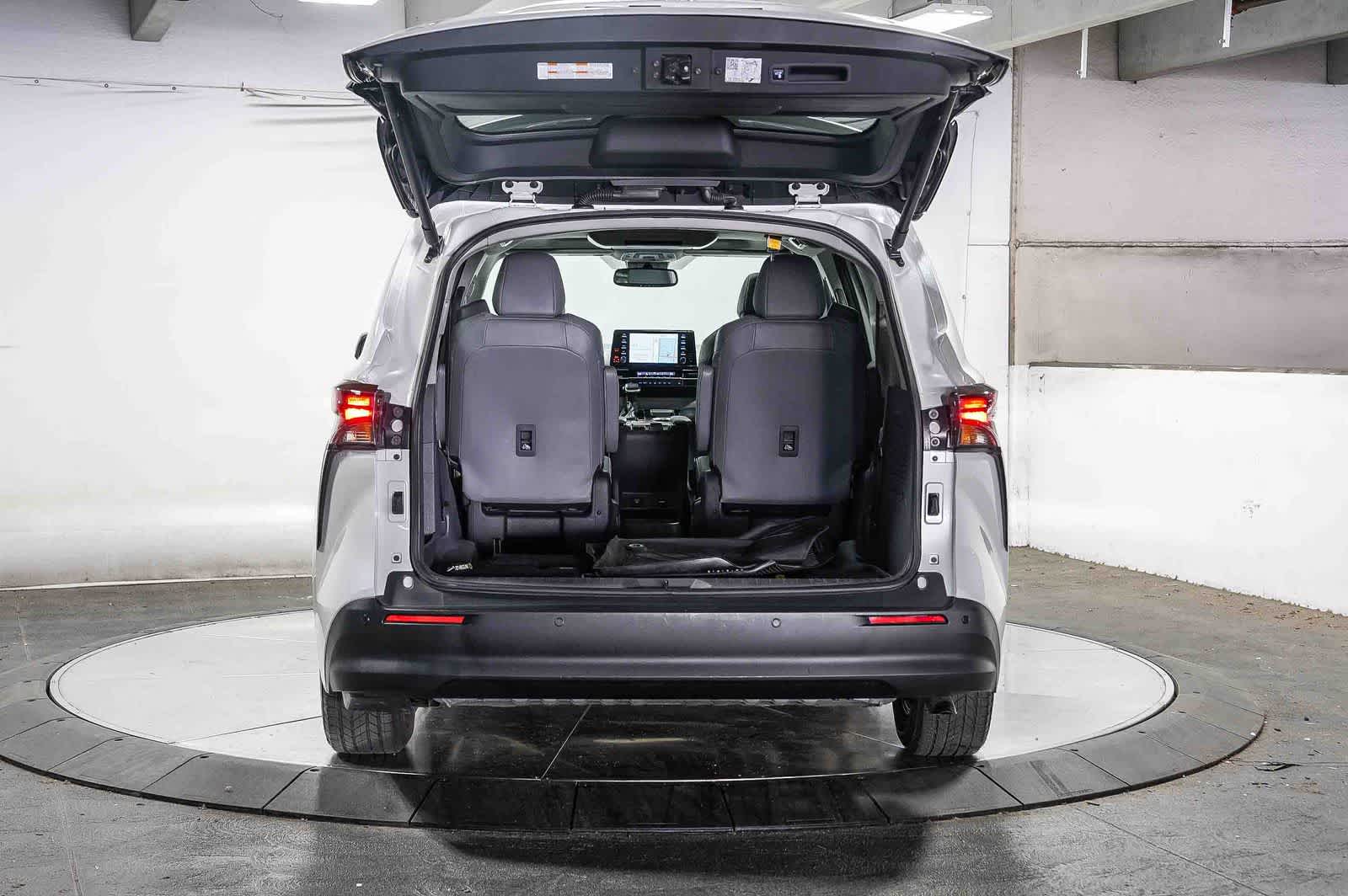 Toyota Sienna XLE 2023