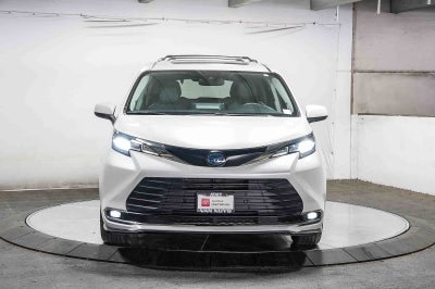 Toyota Sienna XLE 2023