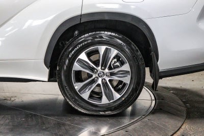 Toyota Highlander XLE 2024