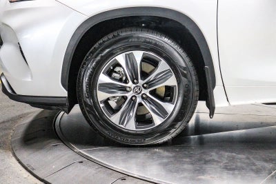 Toyota Highlander XLE 2024