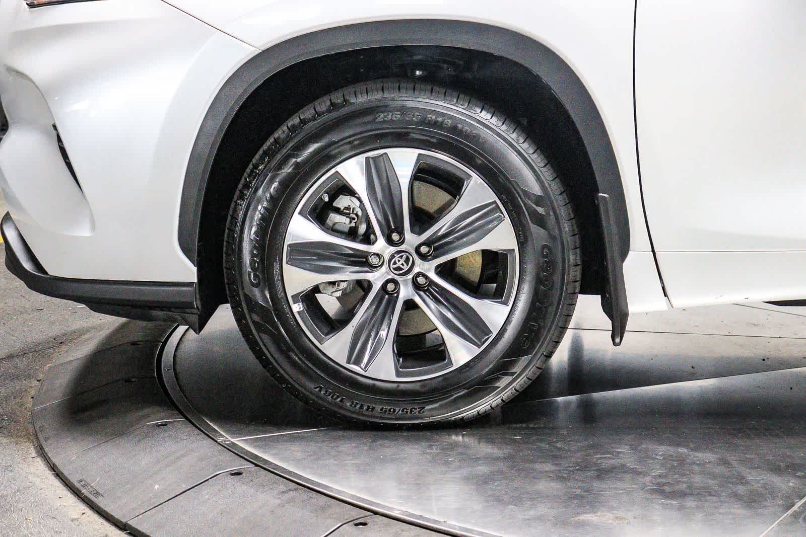 Toyota Highlander XLE 2024