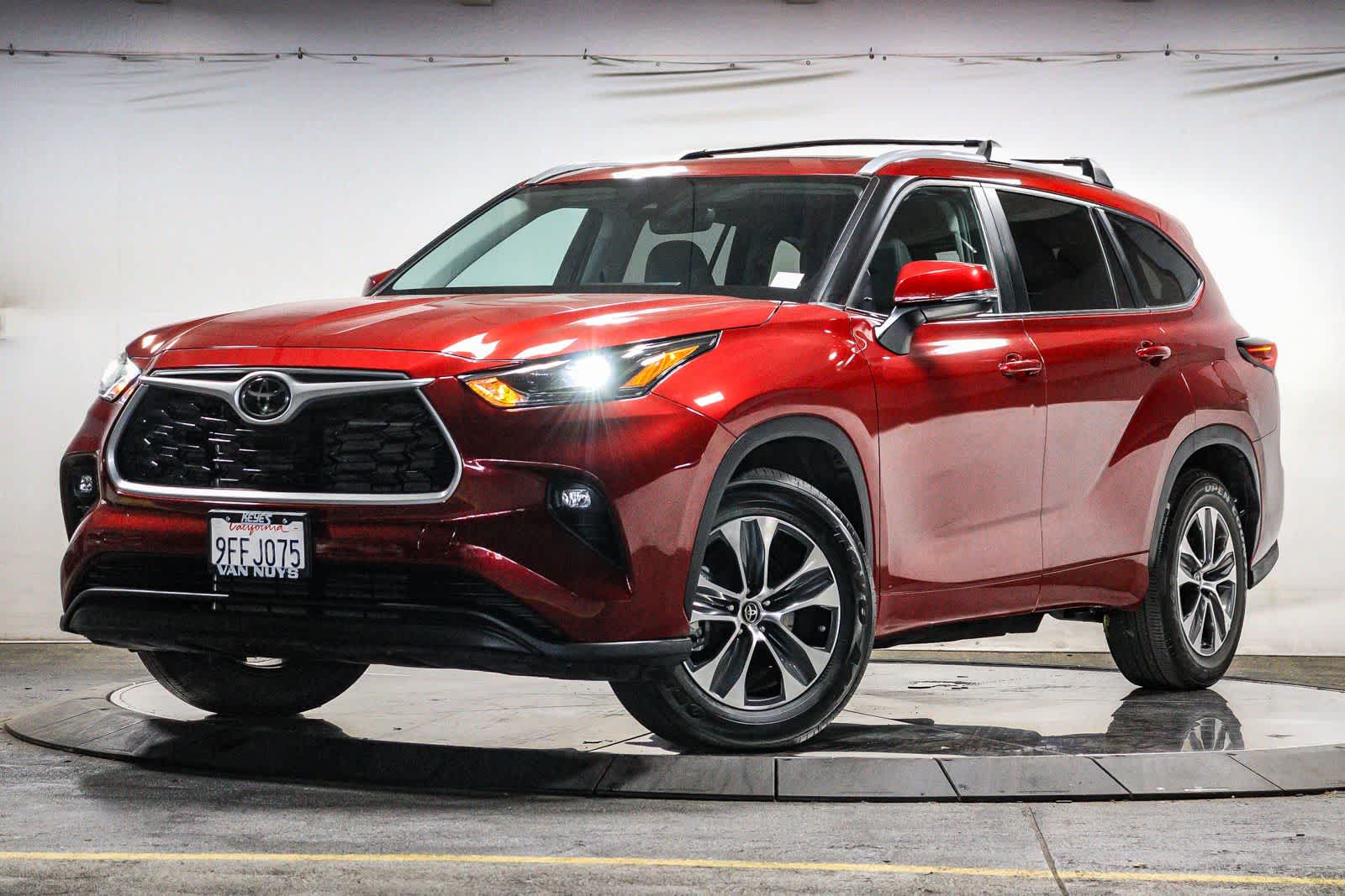 Toyota Highlander XLE 2023