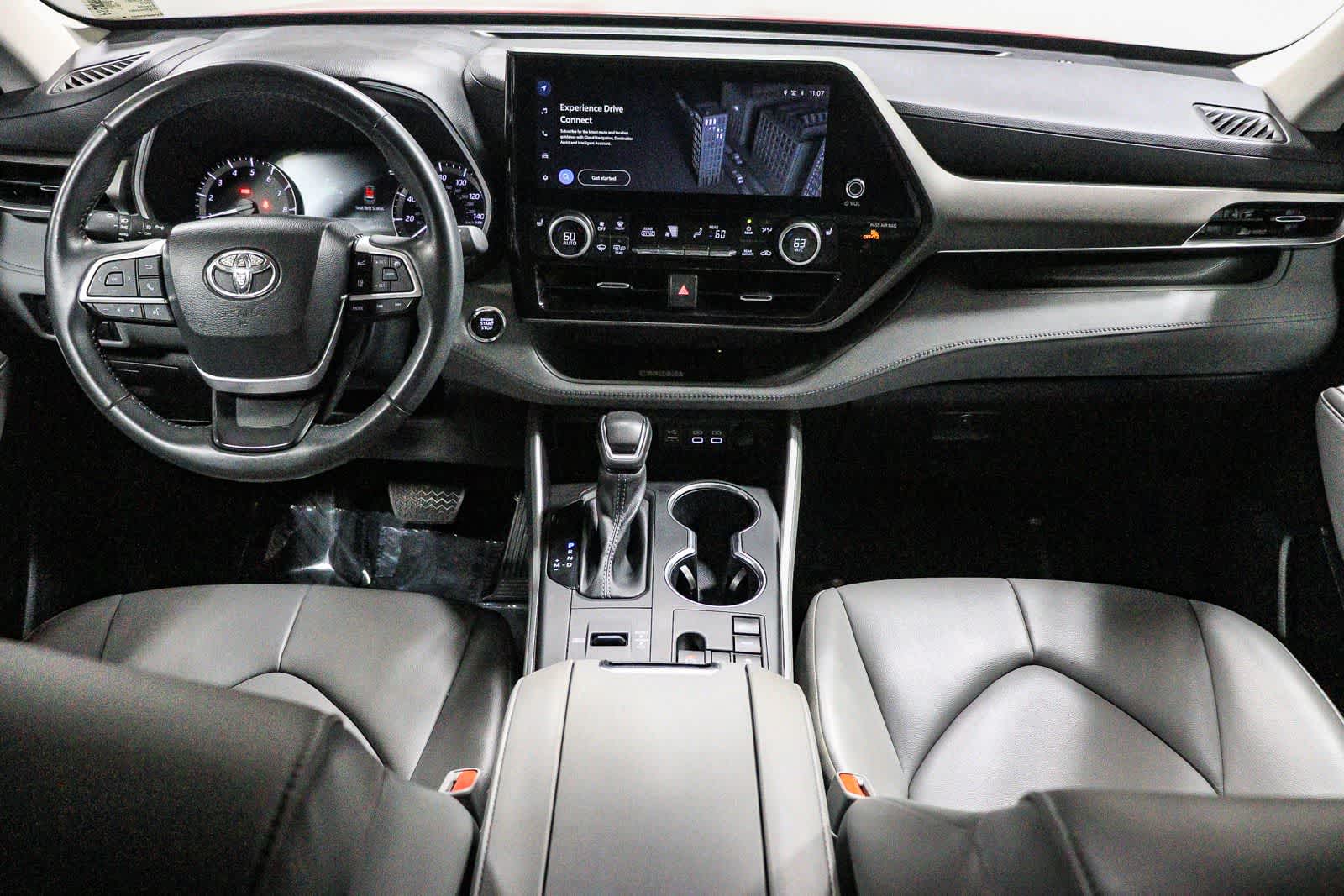 Toyota Highlander XLE 2023