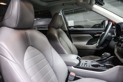 Toyota Highlander XLE 2023
