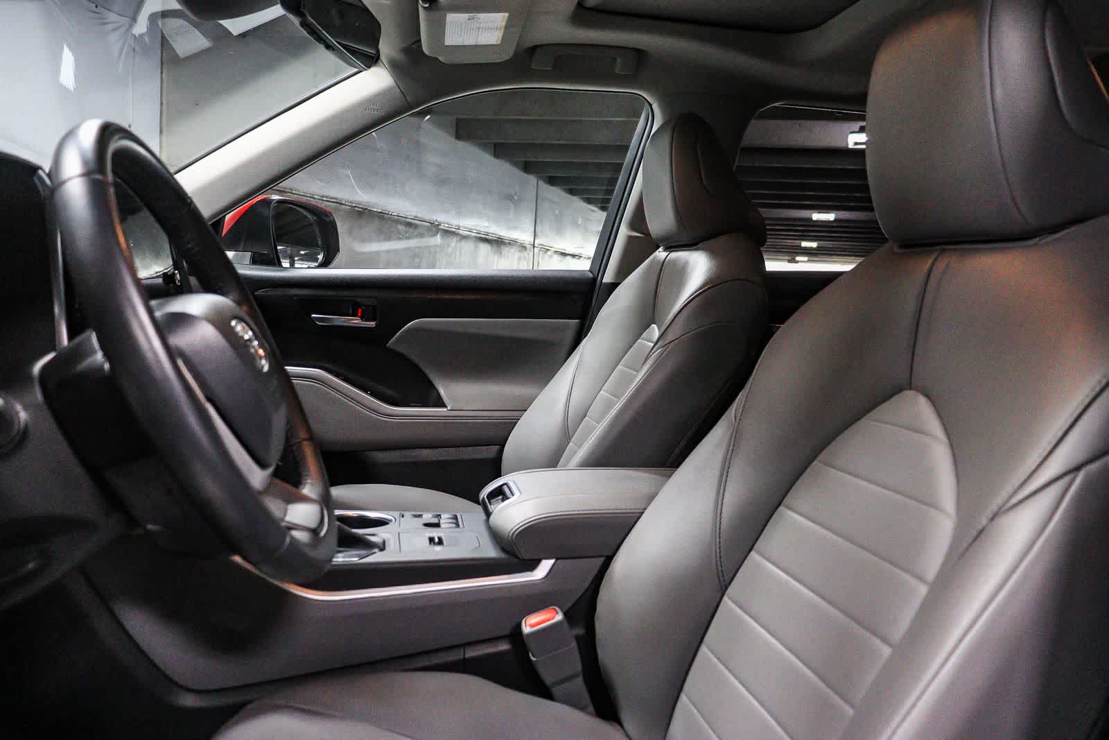 Toyota Highlander XLE 2023