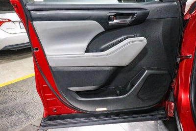 Toyota Highlander XLE 2023