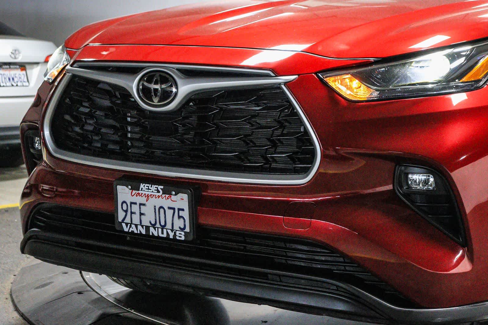 Toyota Highlander XLE 2023