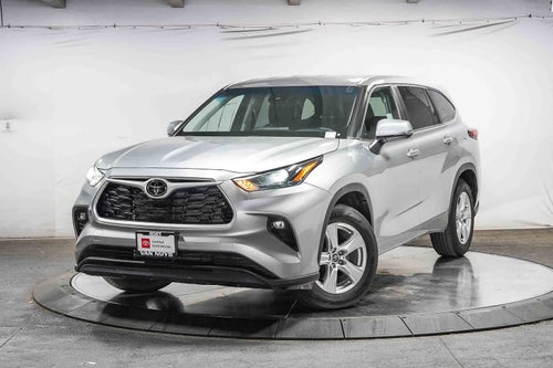 Toyota Highlander LE 2025